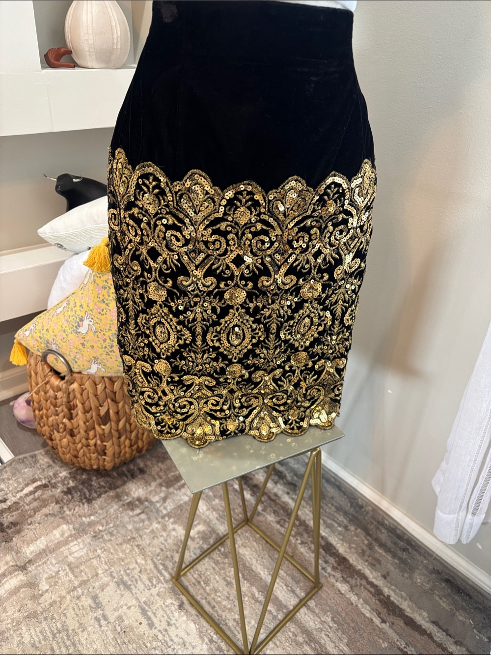 Jessica McClintock Black Velvet Pencil Skirt with Gold Embellishment